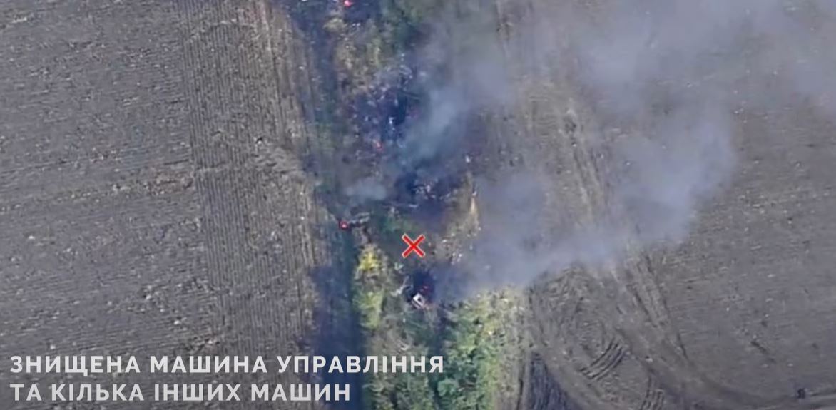 ВСУ уничтожили комплекс вражеских дронов "Орлан": сгорели вместе с расчетами в машинах. Видео
