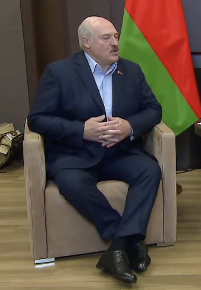 ''Треба ухвалити рішення'': Лукашенко спробував заспокоїти Путіна через втечу росіян із країни через мобілізацію. Відео 