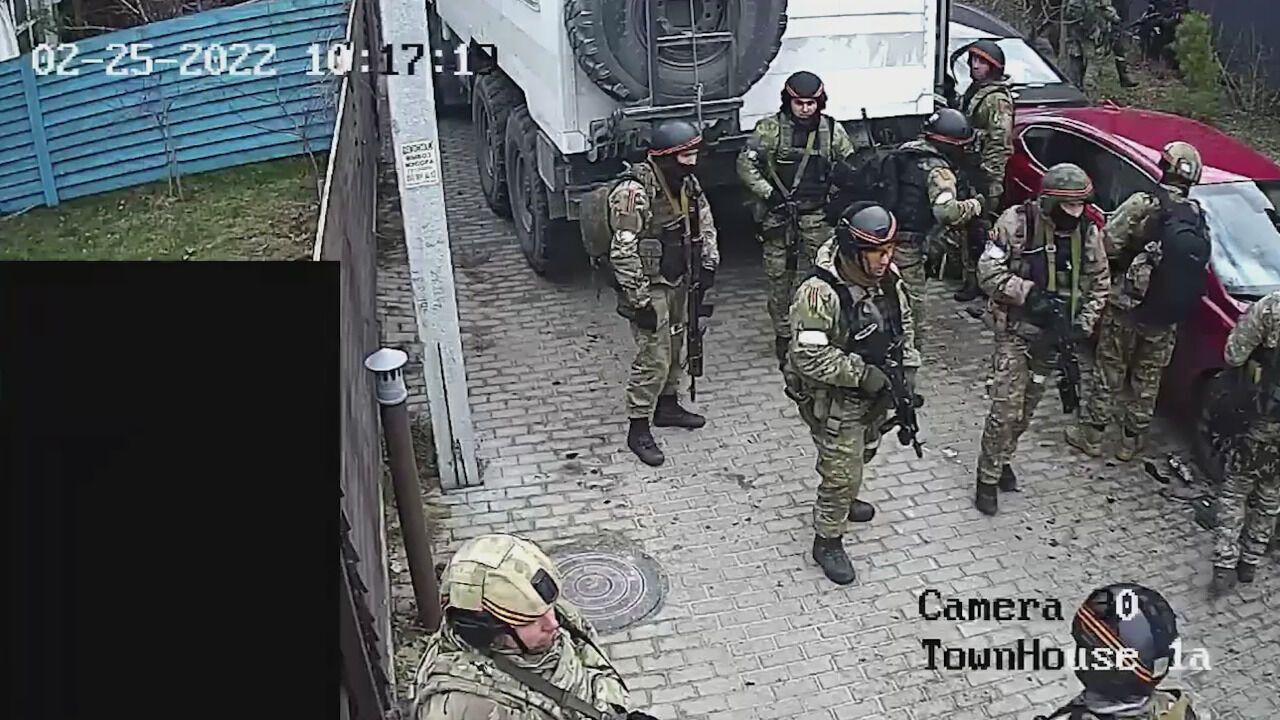 Поліція показала відео, як окупанти влаштовували справжнє ''сафарі'' на цивільних у Гостомелі