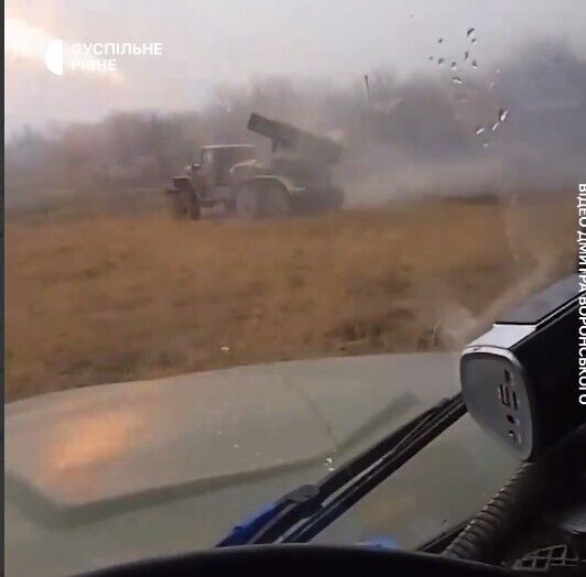 ''Ми чекали на цю колону'': захисник України розповів, як залпом із ''Граду'' знищив 54 одиниці техніки окупантів. Відео