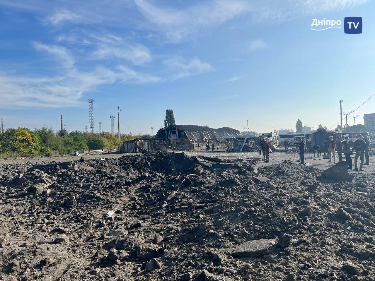 В результате обстрела Днепра погибли четыре человека, ранены 18. Фото