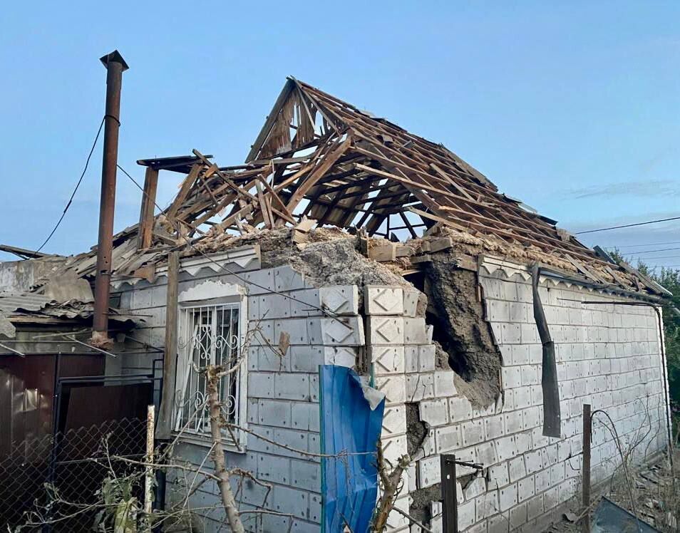 Окупанти атакували Дніпропетровщину: сили ППО збили п’ять ворожих ракет, спалахнули пожежі. Фото 