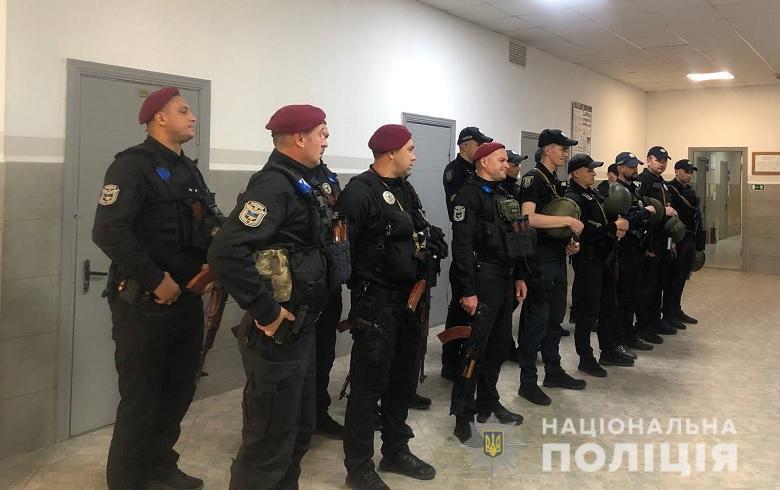 В Киеве с 1 сентября почти 120 нарушителям комендантского часа выдали повестки в военкомат. Видео
