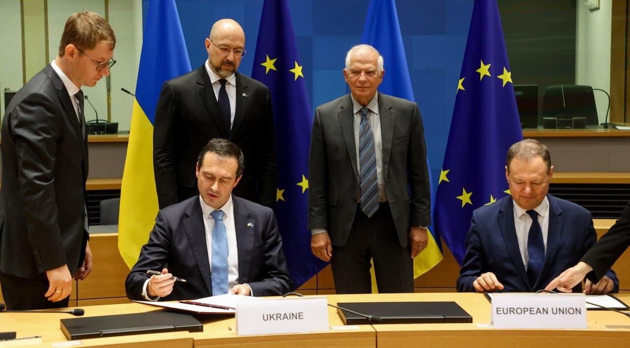 Украина стала ближе к членству в ЕС
