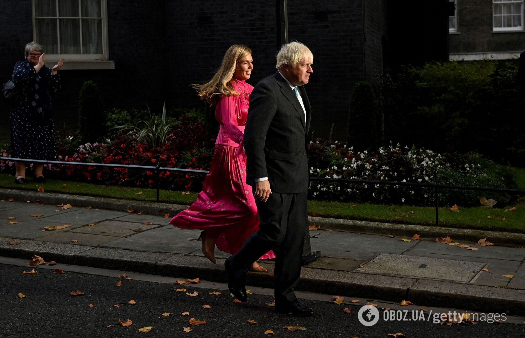 Последний лук Кэрри Джонсон в статусе супруги премьера Великобритании захватил сеть. Фото