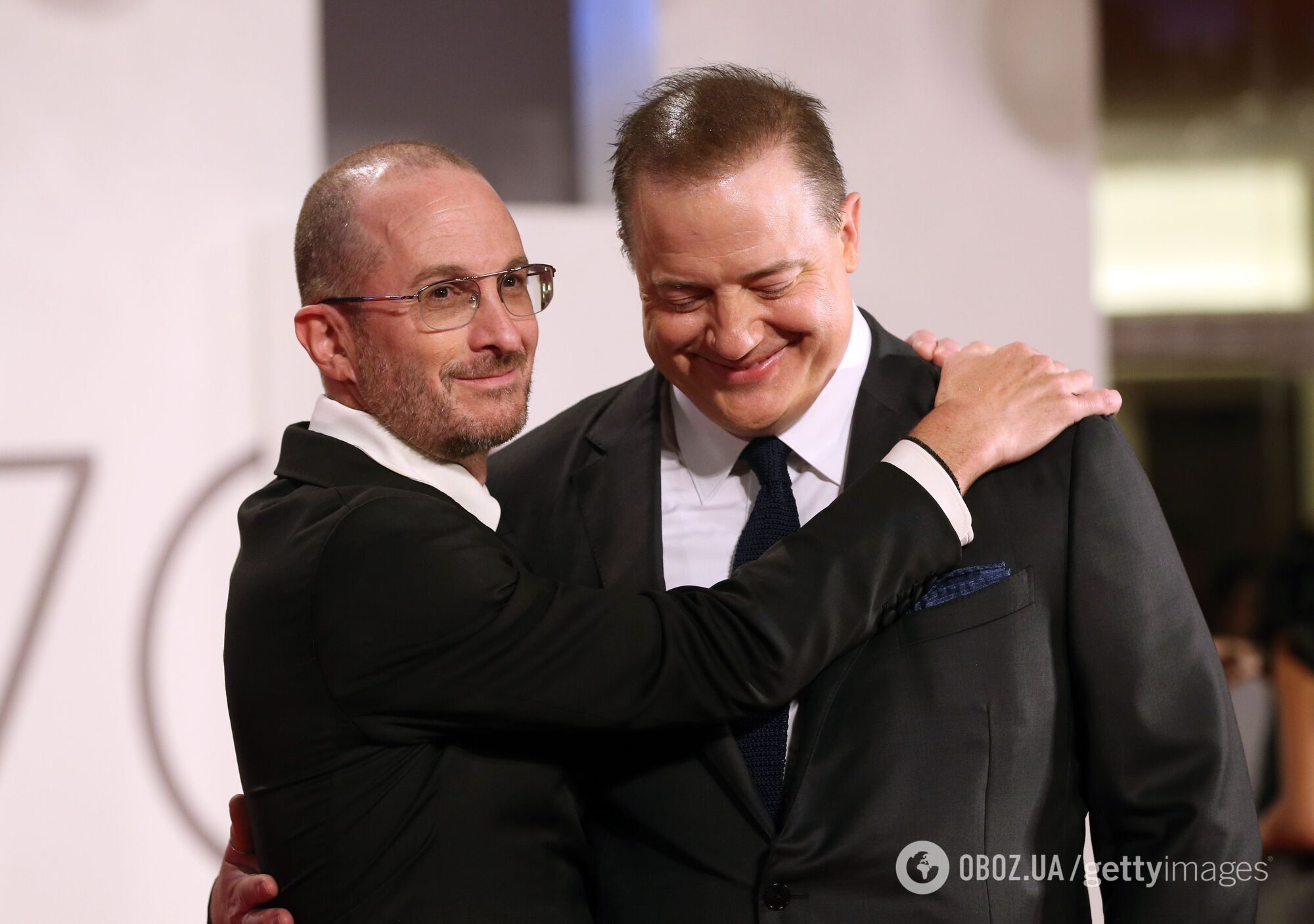 Брендан Фрейзер расплакался во время 6-минутных оваций на премьере фильма "Кит", ради которого "поправился" до 270 кг