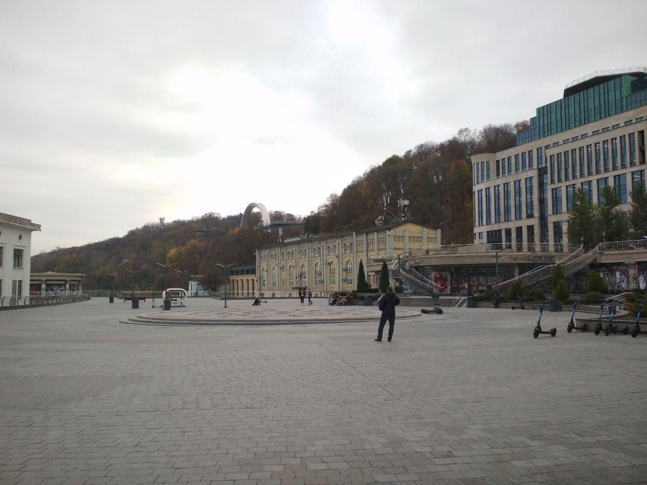 В сети показали, какой в 1958 году была одна из старейших площадей Киева. Архивное фото