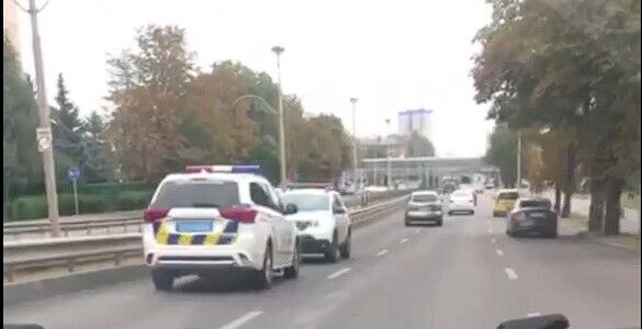 В Киеве произошла авария с участием пяти автомобилей. Видео