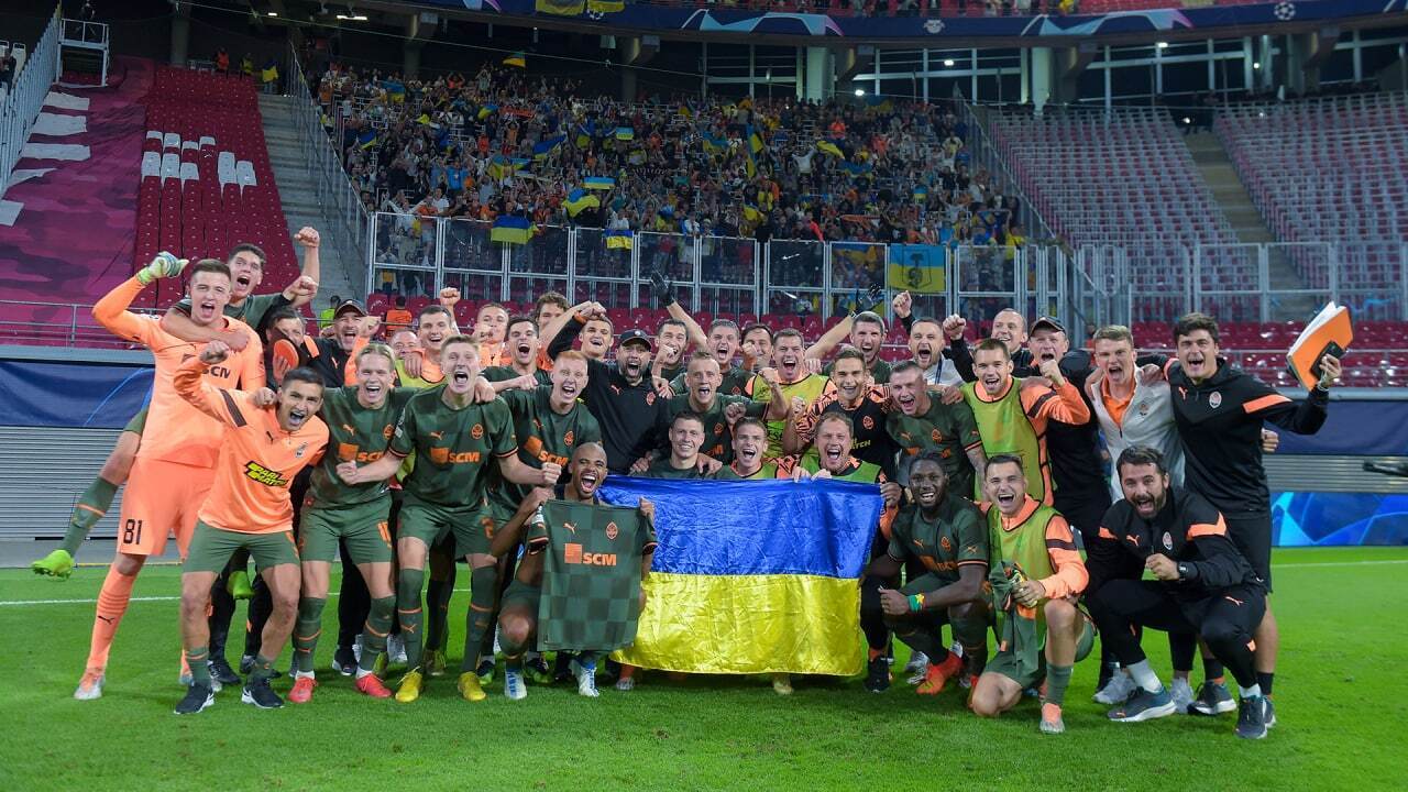 Что стоит за чудом "Шахтера" на старте Лиги чемпионов: украинизация, кризис "быков" и фартовый Швед