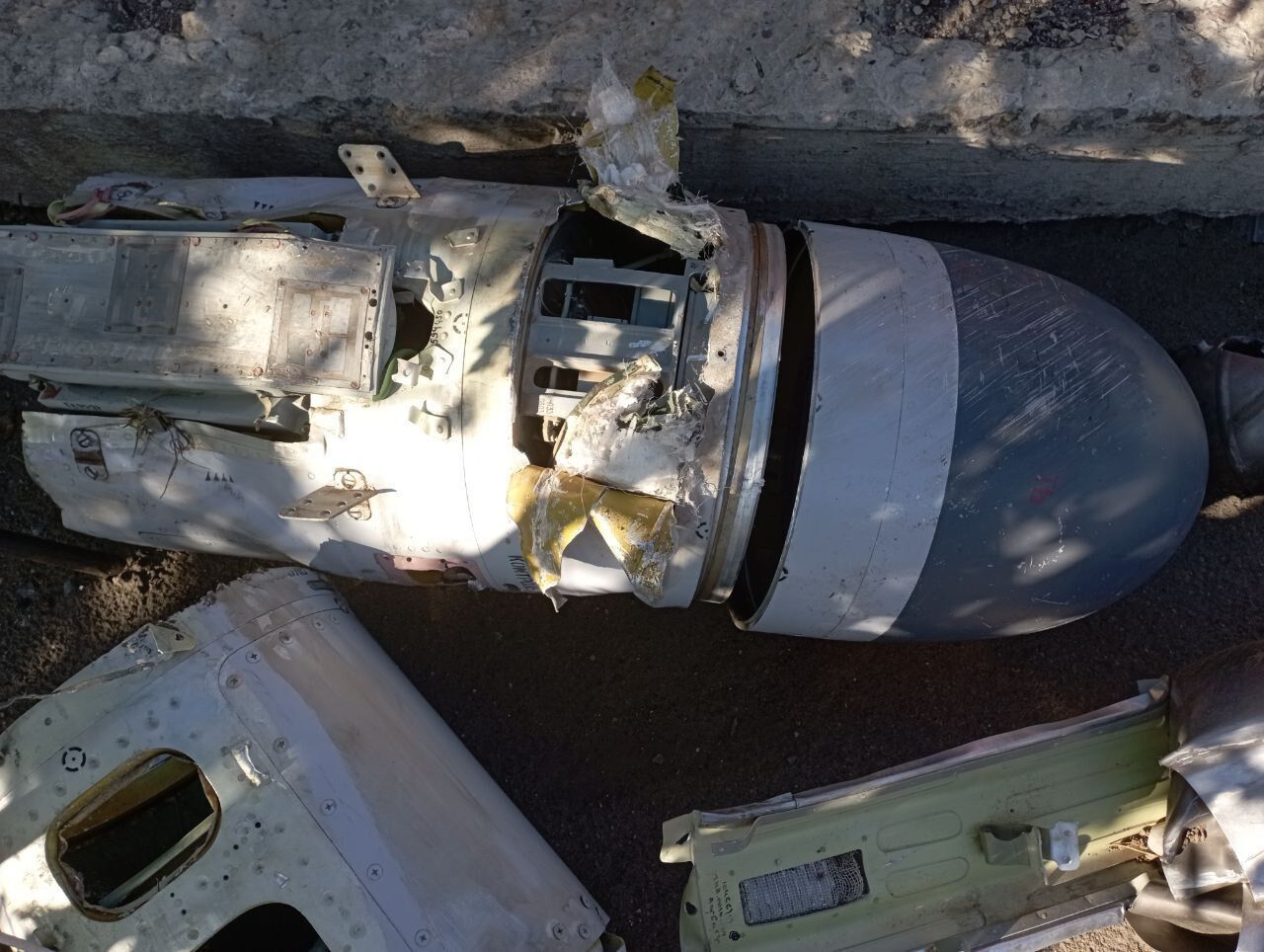Оккупанты сбили собственную ракету и выдали ее за уничтоженный украинский БПЛА: в ''победу'' не поверили даже пропагандисты. Фото