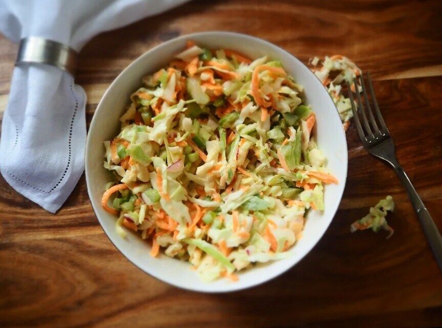 Салат из капусты и моркови без майонеза