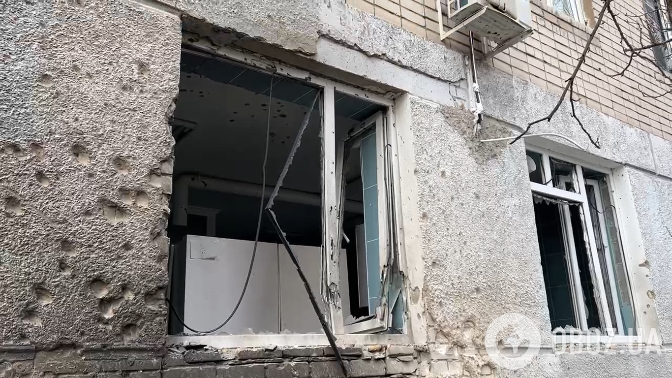 Последствия российского обстрела перинатального центра в Херсоне