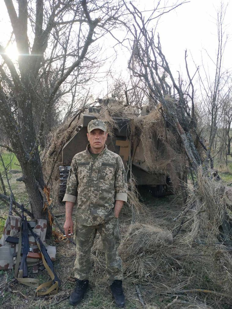 Шестеро дітей загиблого військового Євгена Головчака передали наколядовані 2075 гривень на потреби ЗСУ. Фото 