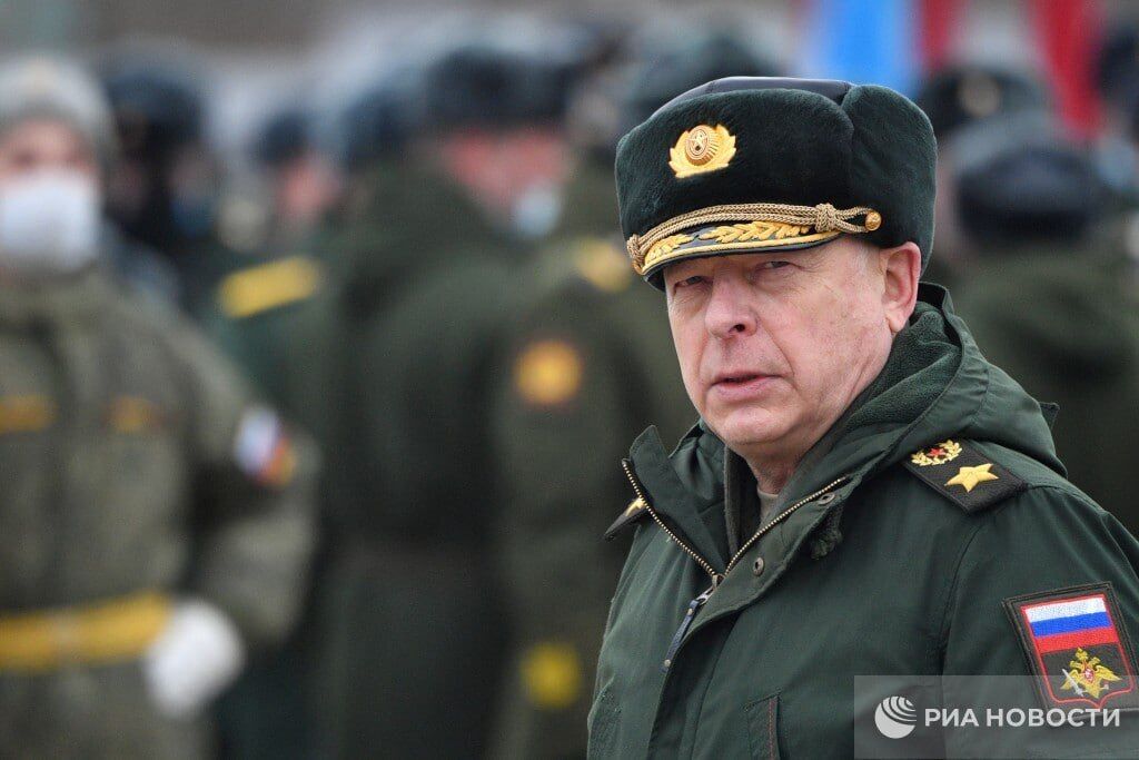 В России провели ротацию в руководстве "спецоперацией": Суровикина отправили заместителем к Герасимову