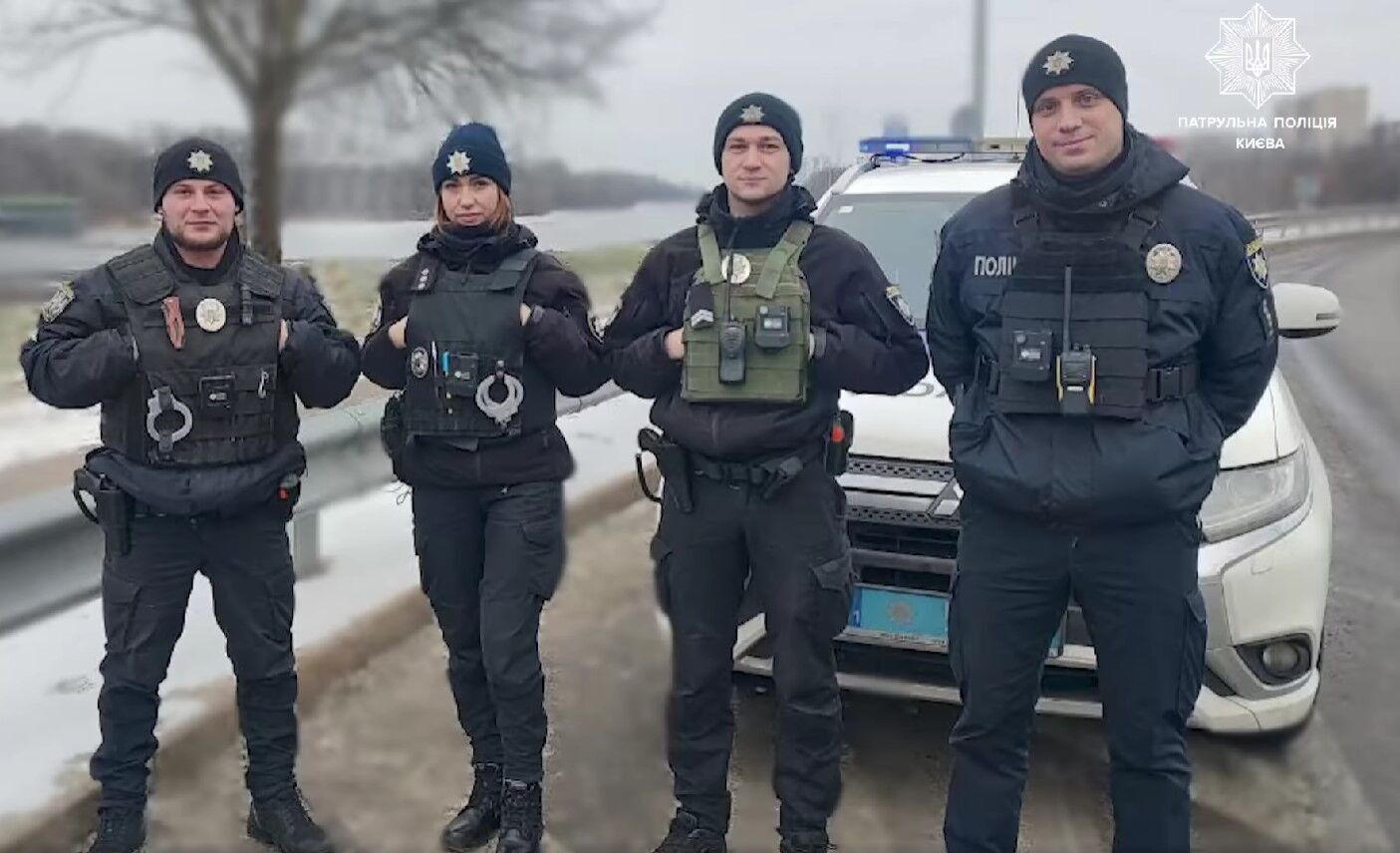 У Києві патрульні врятували чоловіка, який намагався стрибнути з моста. Відео