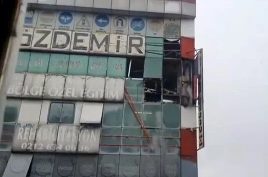 В Стамбуле раздался взрыв: есть пострадавшие, на месте работают спасатели. Фото и видео