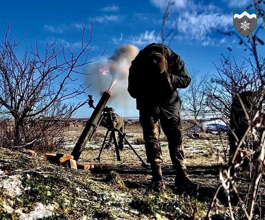 ЗСУ відбили атаки окупантів у районах Стельмахівки й Мар’їнки, загарбники чинять тиск на місцеве населення – Генштаб