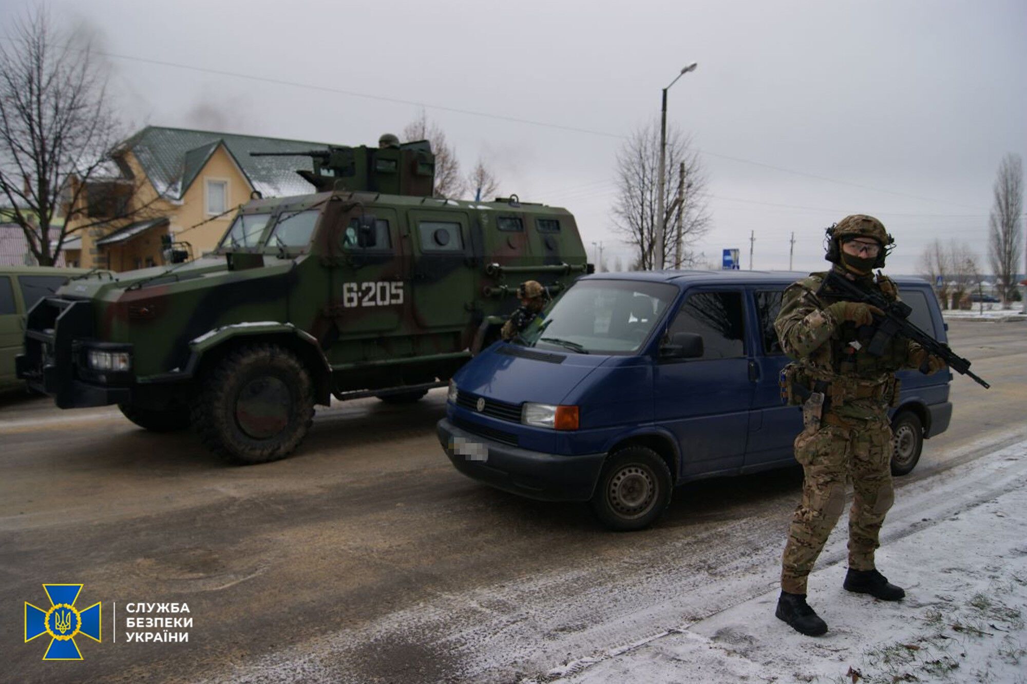 Була задіяна військова техніка