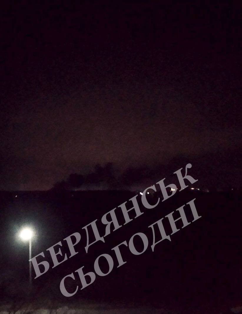 В оккупированном Бердянске взорвали автомобиль ''главы администрации района''. Фото, видео и все подробности