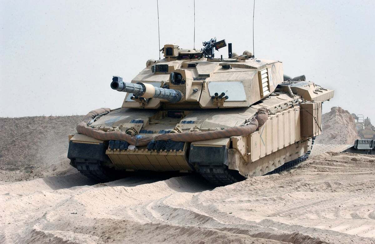 Зеленский провел переговоры с Сунаком: Великобритания подтвердила намерения передать Украине танки Challenger 2