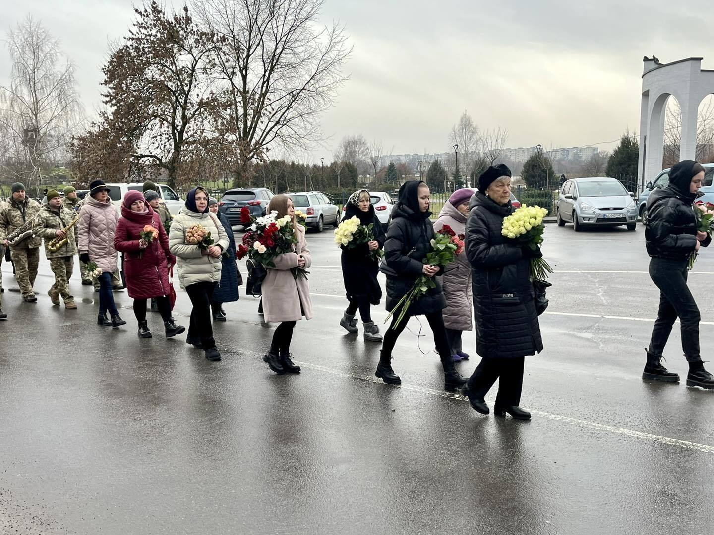 На Волыни простились с отцом и сыном, погибшими в один день в боях за Украину. Фото