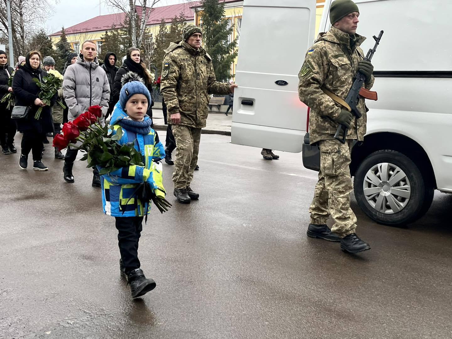 На Волыни простились с отцом и сыном, погибшими в один день в боях за Украину. Фото