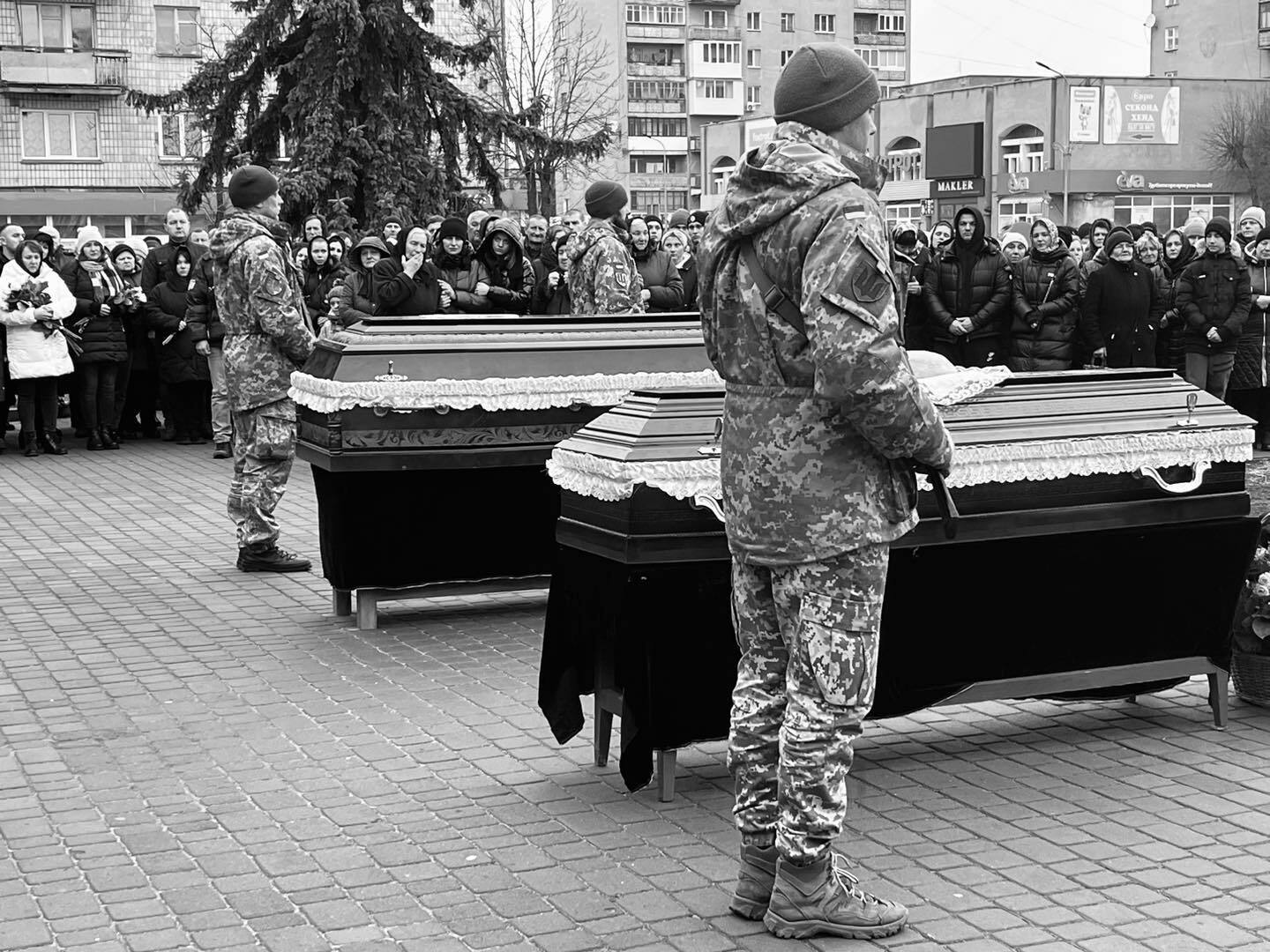 На Волині попрощалися з батьком і сином, які загинули в один день у боях за Україну. Фото
