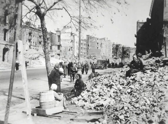 У мережі показали, який вигляд мав Київ у 1942-1943 роках. Архівні фото