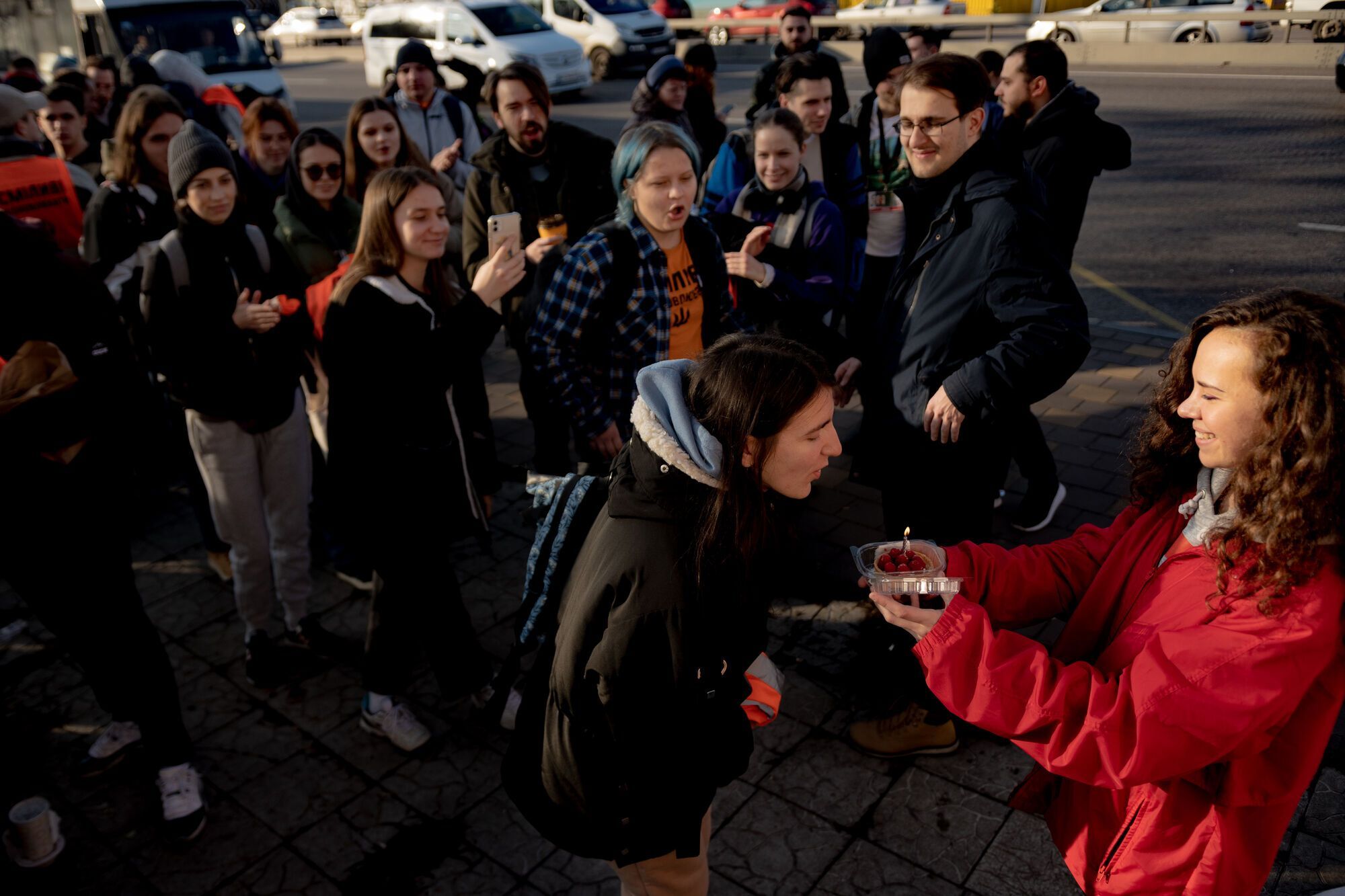 Тарас Тополя, Василий Байдак и другие волонтеры снялись в мотивационном видео Любомира Левицкого