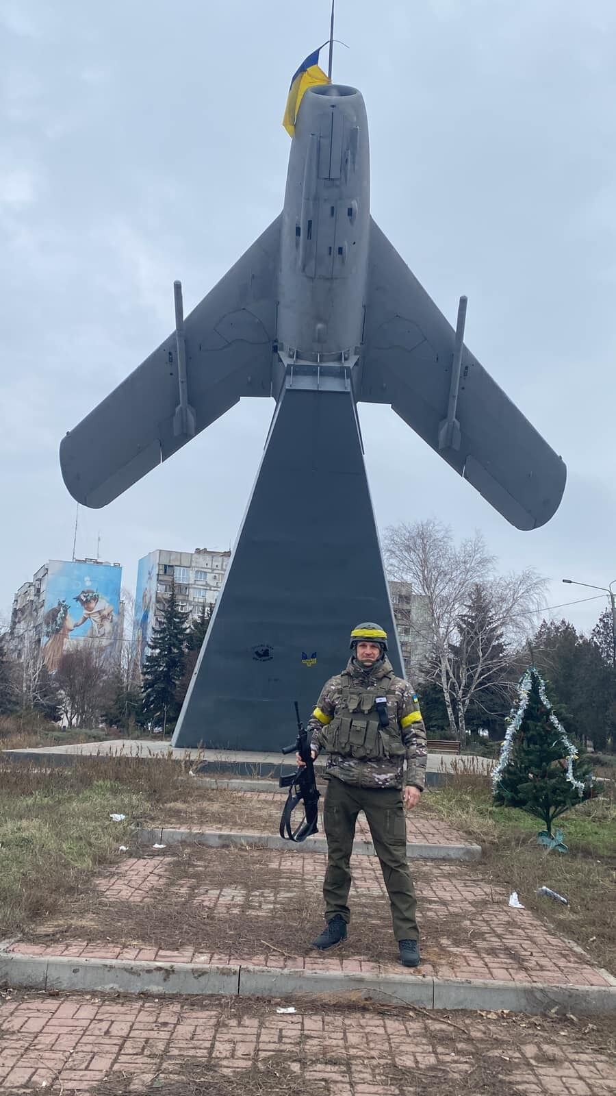 Главный тренер сборной Украины по футболу воюет с оккупантами в Бахмуте