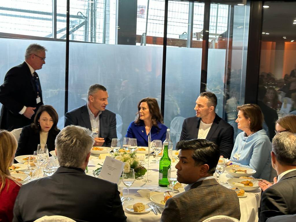 Кличко в Давосе принял участие в неформальной встрече лидеров мировой экономики и выступил на традиционном мероприятии The Washington Post