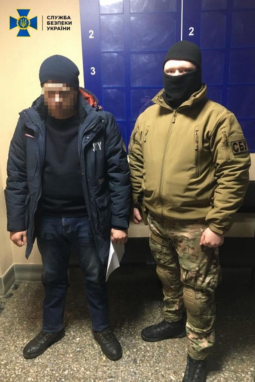 СБУ затримала на Харківщині експосадовців УЗ, які допомагали перекидати військові ешелони РФ в Україну. Фото