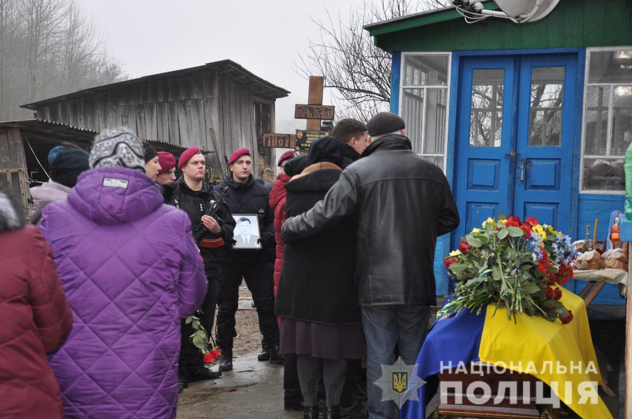 Поховали українця у Горобіївці