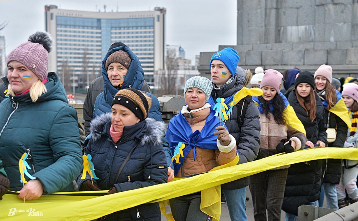 День Соборности Украины: 34 года назад киевляне впервые объединились в "живую цепь". Архивное фото