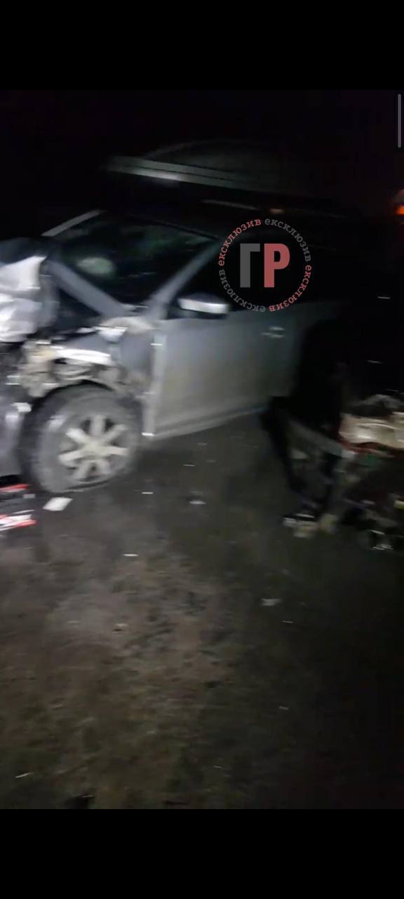 В Киевской области водитель спровоцировал тройное ДТП на блокпосту: есть пострадавший. Фото