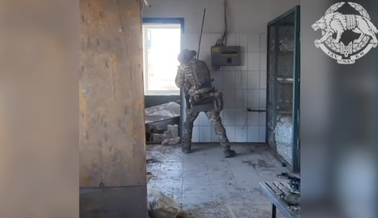 "Российские командиры гнали своих подчиненных на убой": в ССО показали видео ожесточенного боя в Соледаре