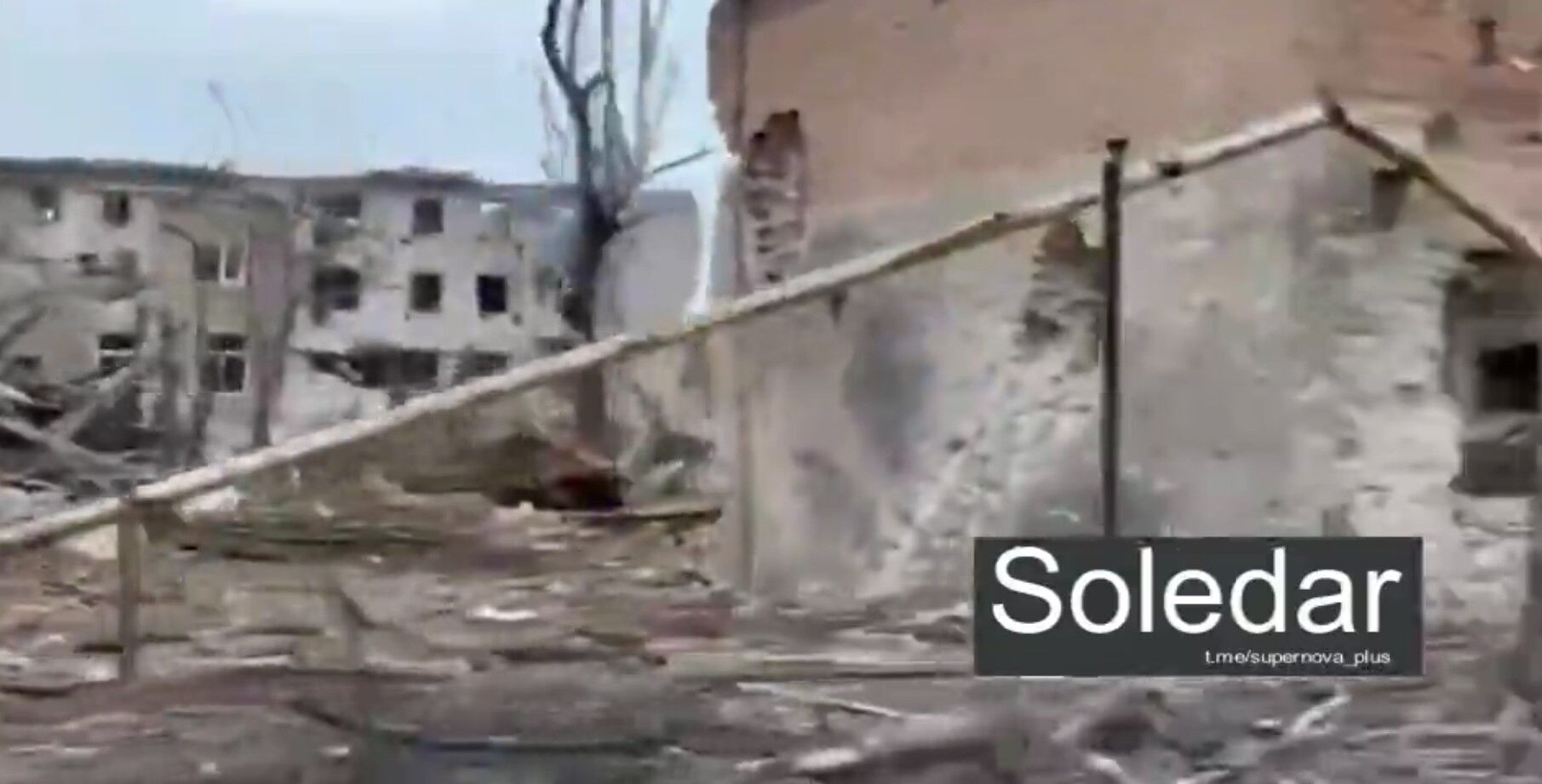 От города ничего не осталось: в сети показали, как сейчас выглядит Соледар. Видео