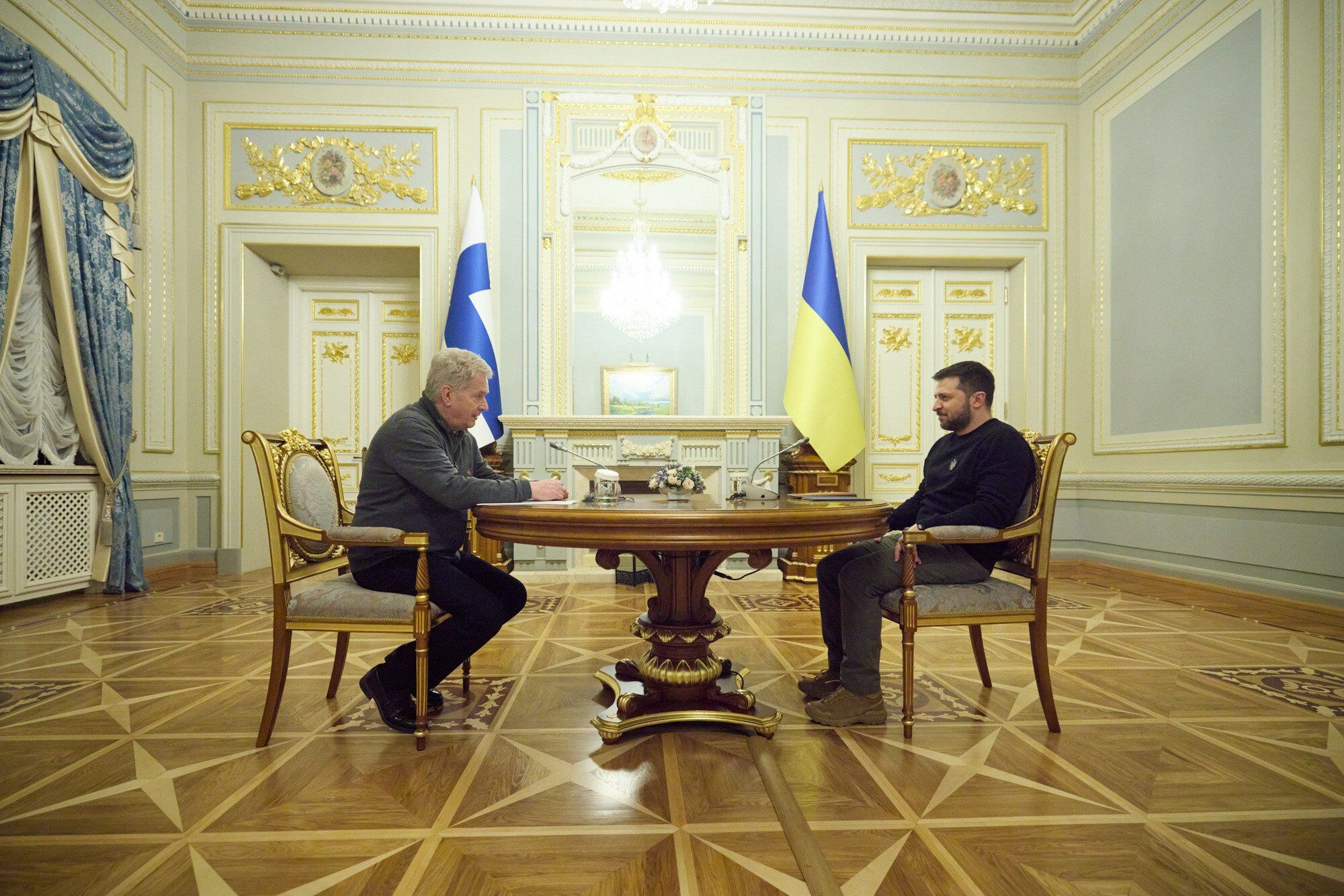 Зеленський і президент Фінляндії Нііністьо зустрілися в Києві: обговорили українську формулу миру та співпрацю в обороні. Фото і відео