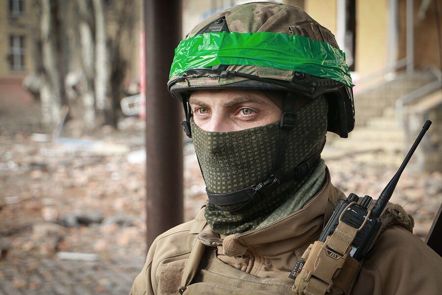 Идет смертельный поединок за каждый дом: украинские защитники рассказали об обороне крепости Бахмут. Фото и видео