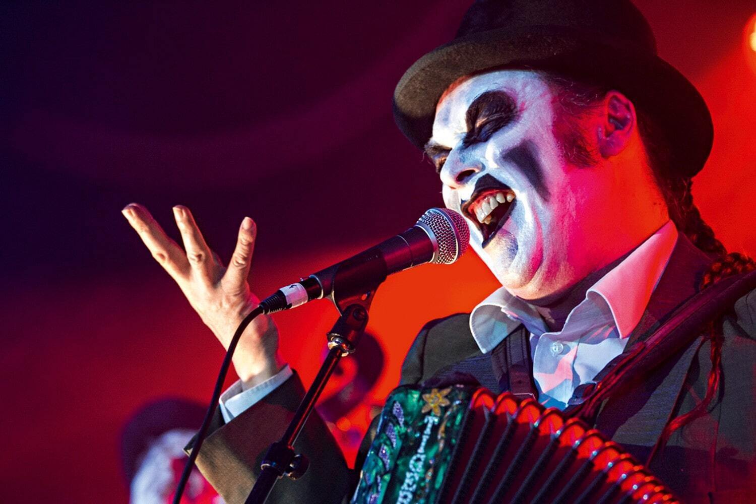 Гурт The Tiger Lillies подякував Німеччині за передачу танків і пообіцяв РФ важке життя. Фото