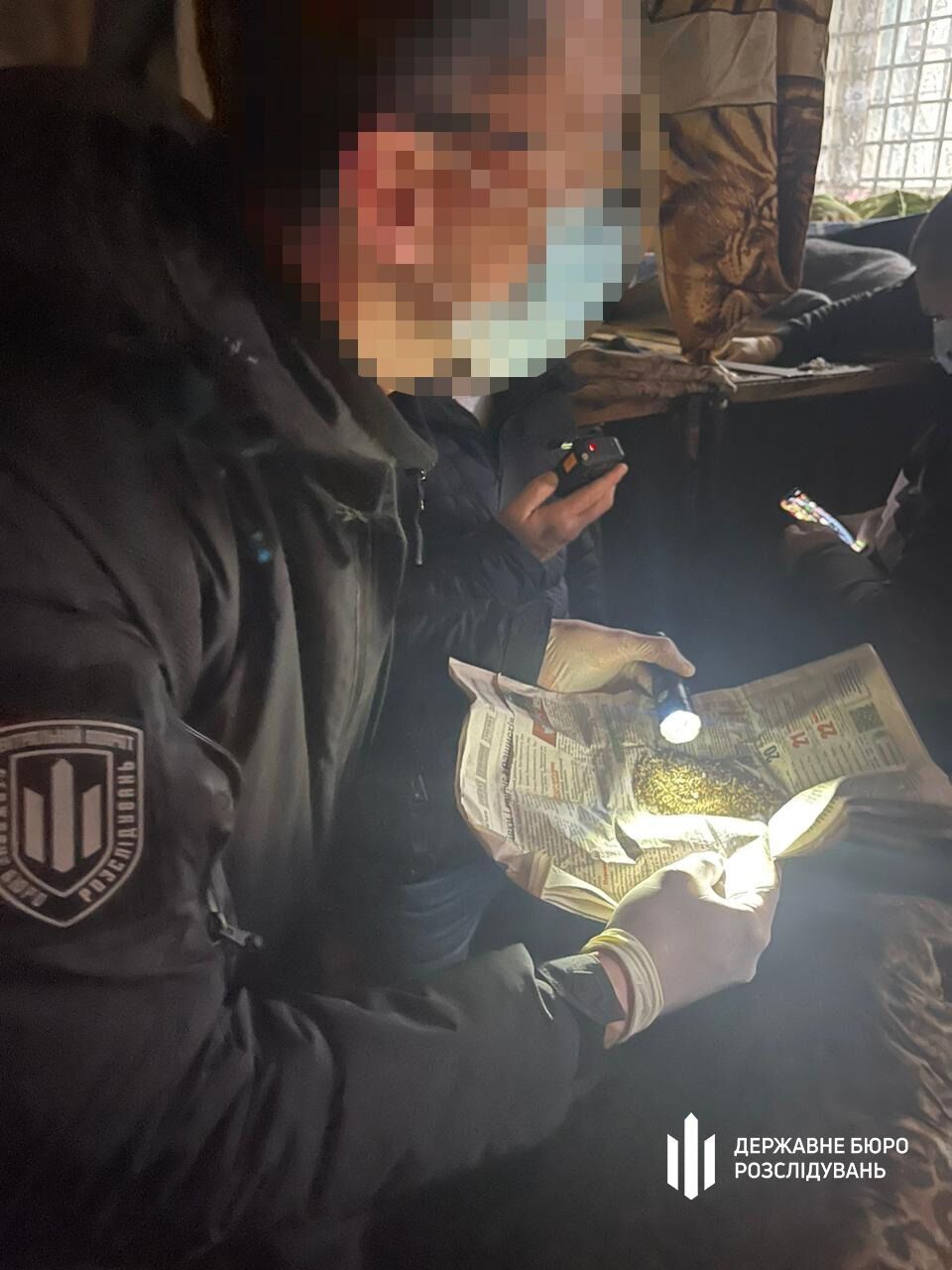Разоблачили схему поставки наркотиков в Киевское СИЗО, которую ''крышевали'' сотрудники учреждения. Фото и видео