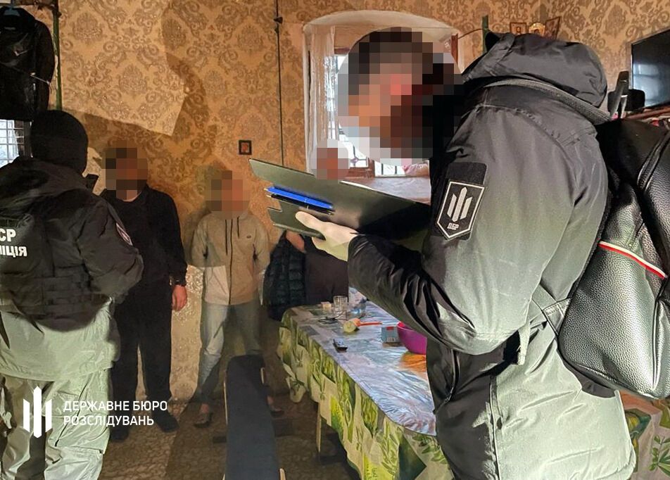 Разоблачили схему поставки наркотиков в Киевское СИЗО, которую "крышевали" сотрудники учреждения. Фото и видео