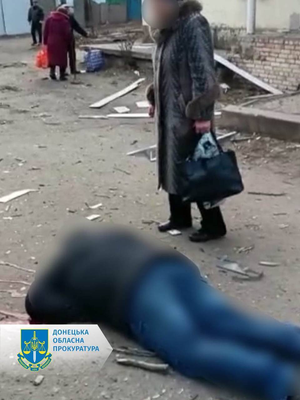 Окупанти вдарили по житловому кварталу Костянтинівки: є загиблі та руйнування. Фото