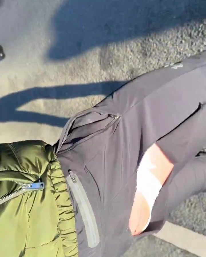 Конора МакГрегора, который восхищался Путиным, сбила машина во время тренировки. Видео