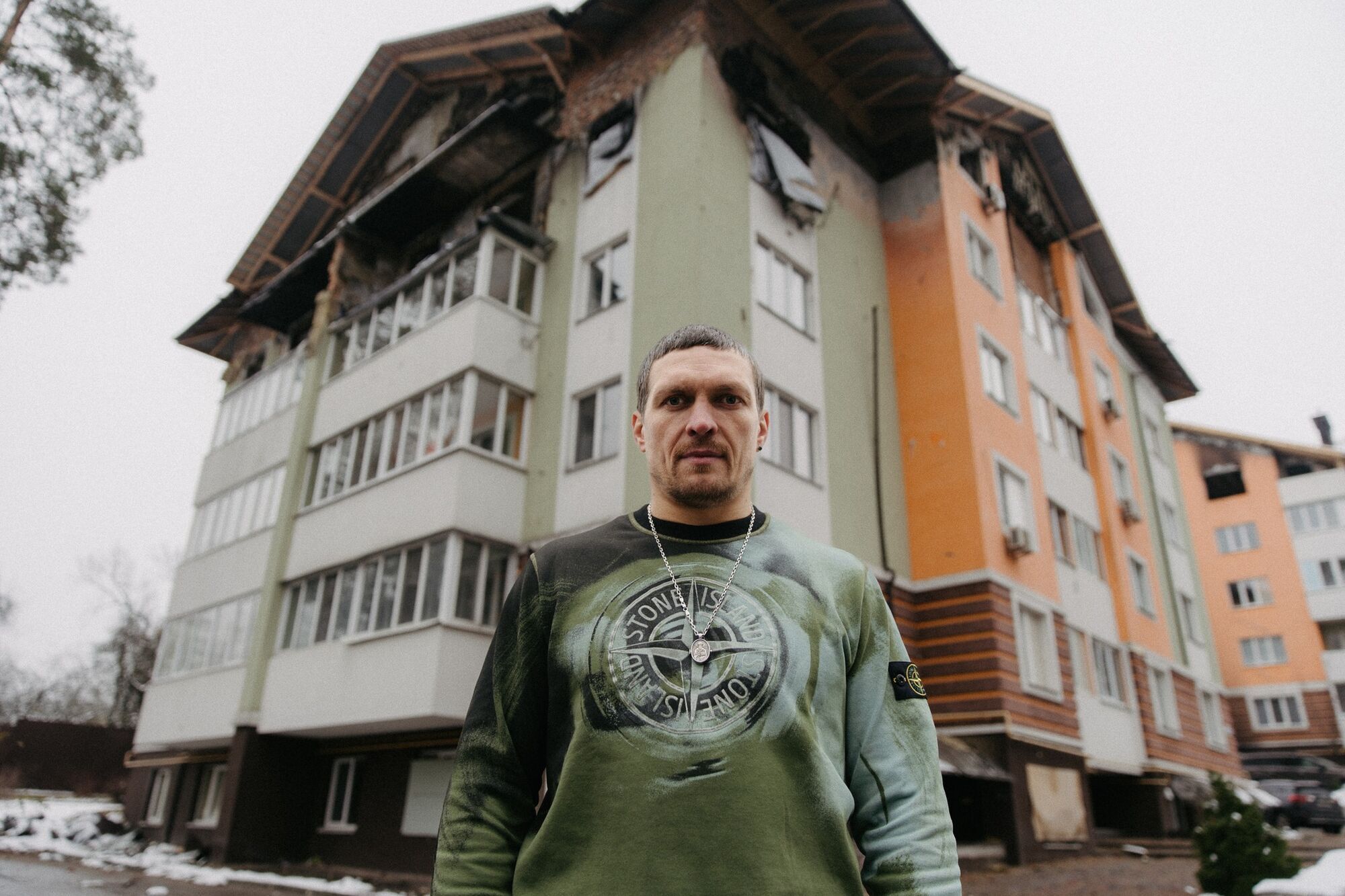 "Застрелили российские солдаты": Усик восстанавливает дом, где его друга-боксера убили оккупанты