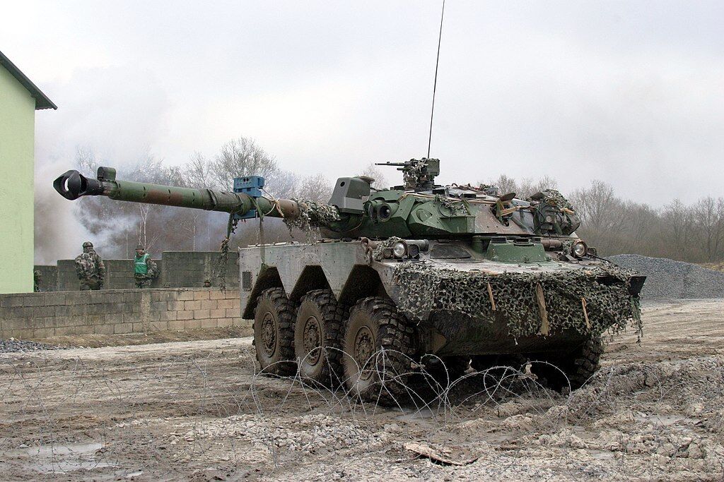 Французский ''колесный танк'' AMX-10RC