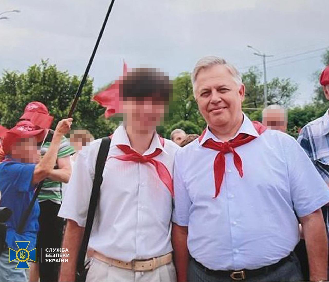 Предатель Украины с председателем запрещенной КПУ Петром Симоненко