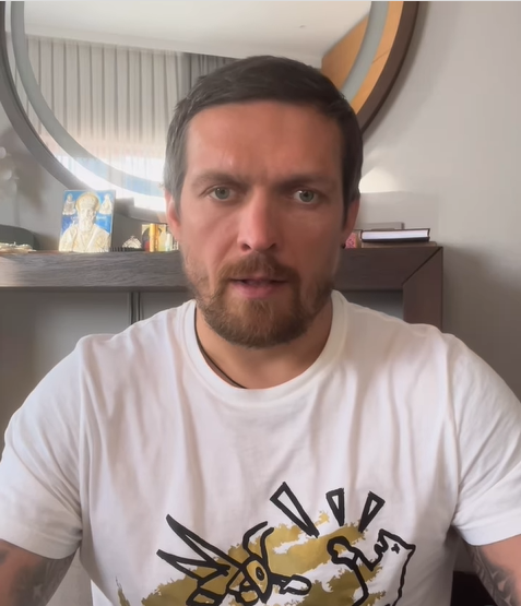 "Русь была, есть и будет Киевской!" Усик мощно поздравил украинцев с Рождеством, потроллив россиян. Видео