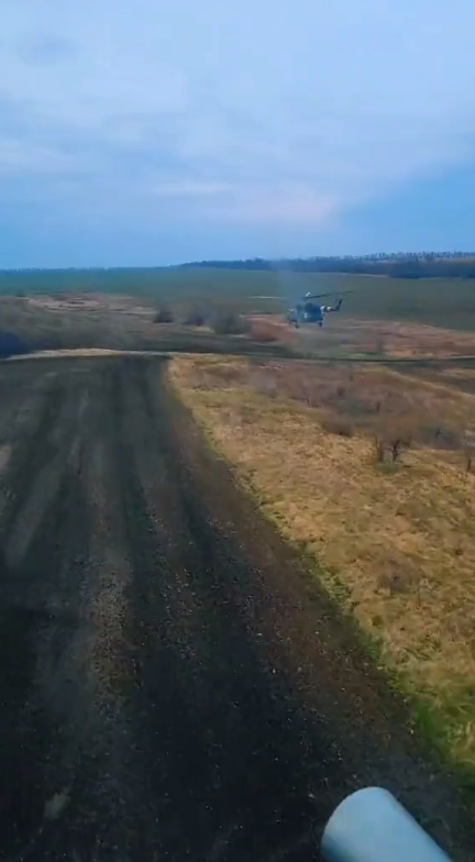 Українські Мі-24 та Мі-8 успішно відпрацювали по окупантах: феєричне відео