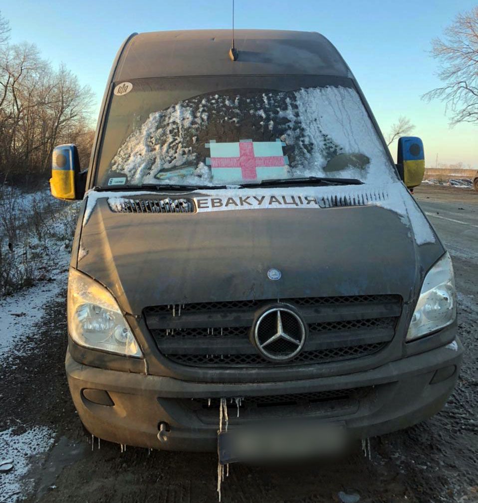 На Бахмутському напрямку зникло двоє британських волонтерів: виїхали в Соледар – і обірвався зв’язок. Фото